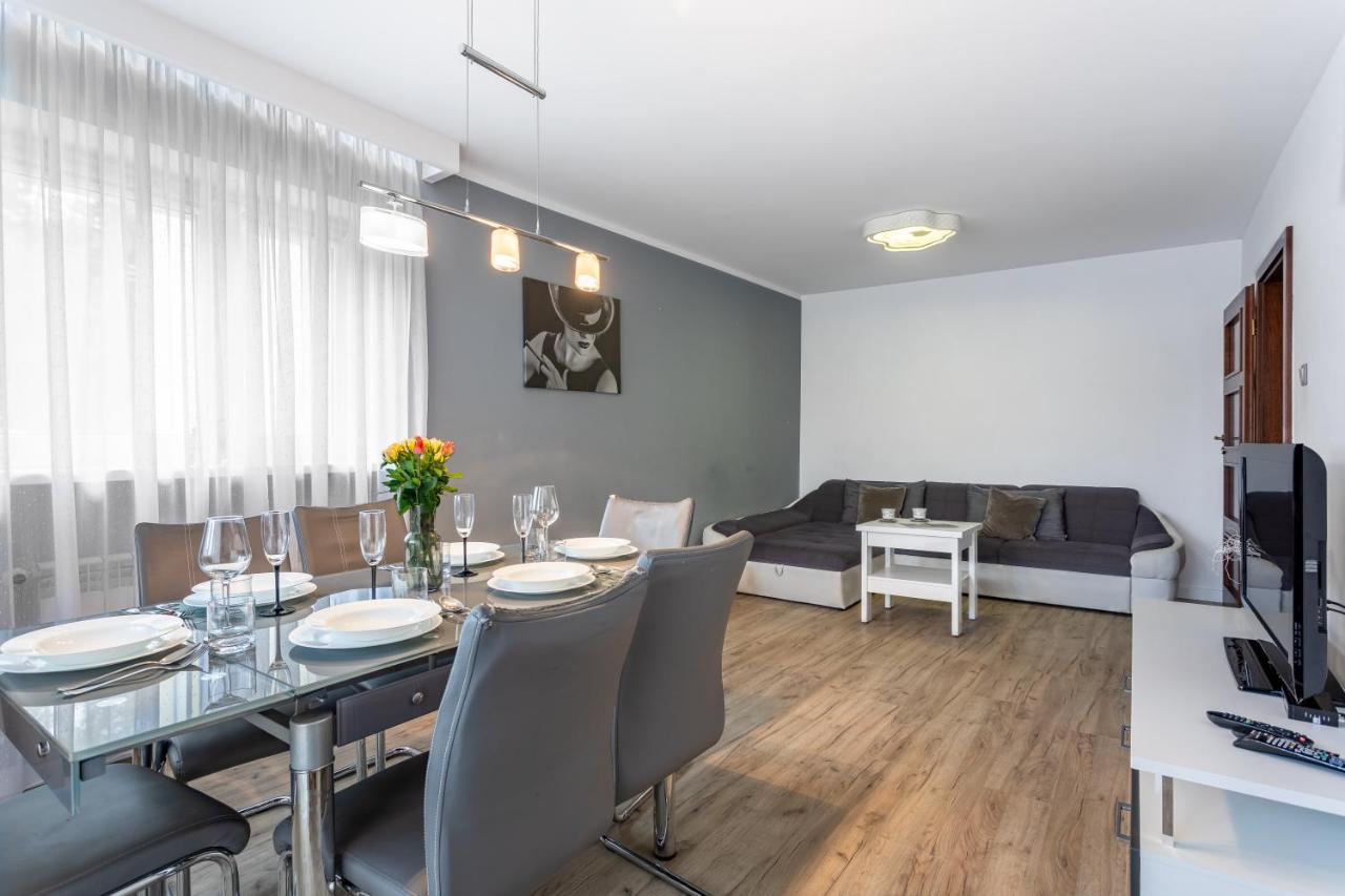 Apart-Invest Apartament Paryski شكلارسكا بوريبا المظهر الخارجي الصورة
